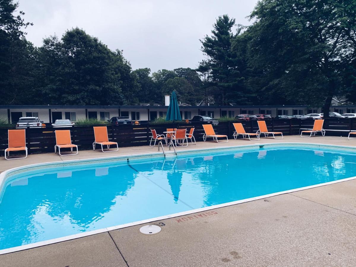 Starlite Resort Saugatuck Exterior foto