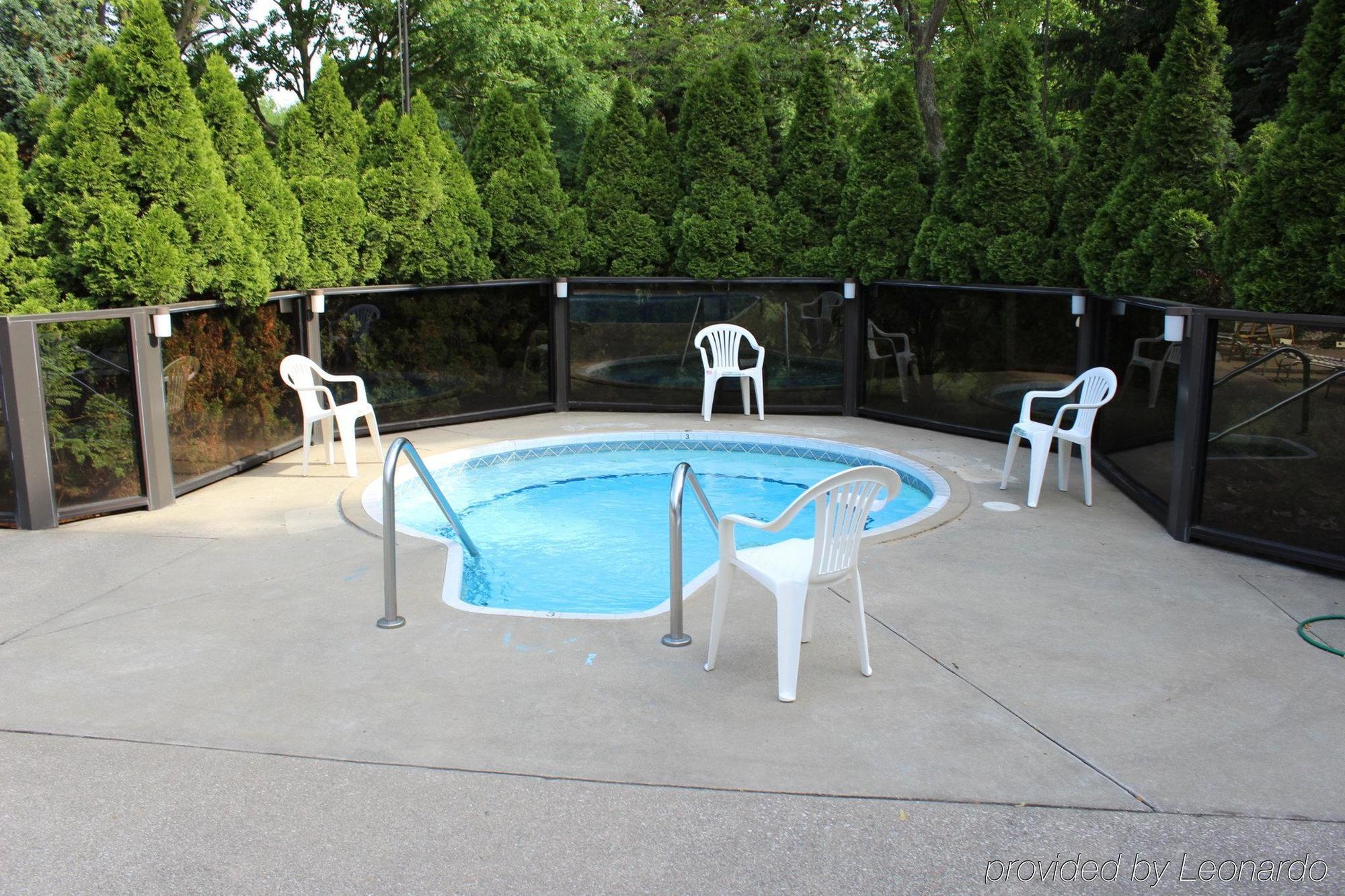 Starlite Resort Saugatuck Exterior foto